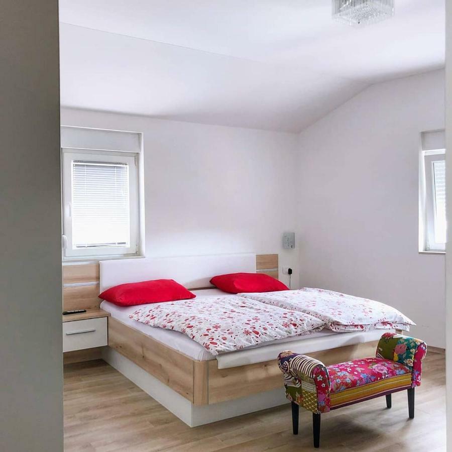 Apartments Roko Kolinda Bibinje Exterior foto